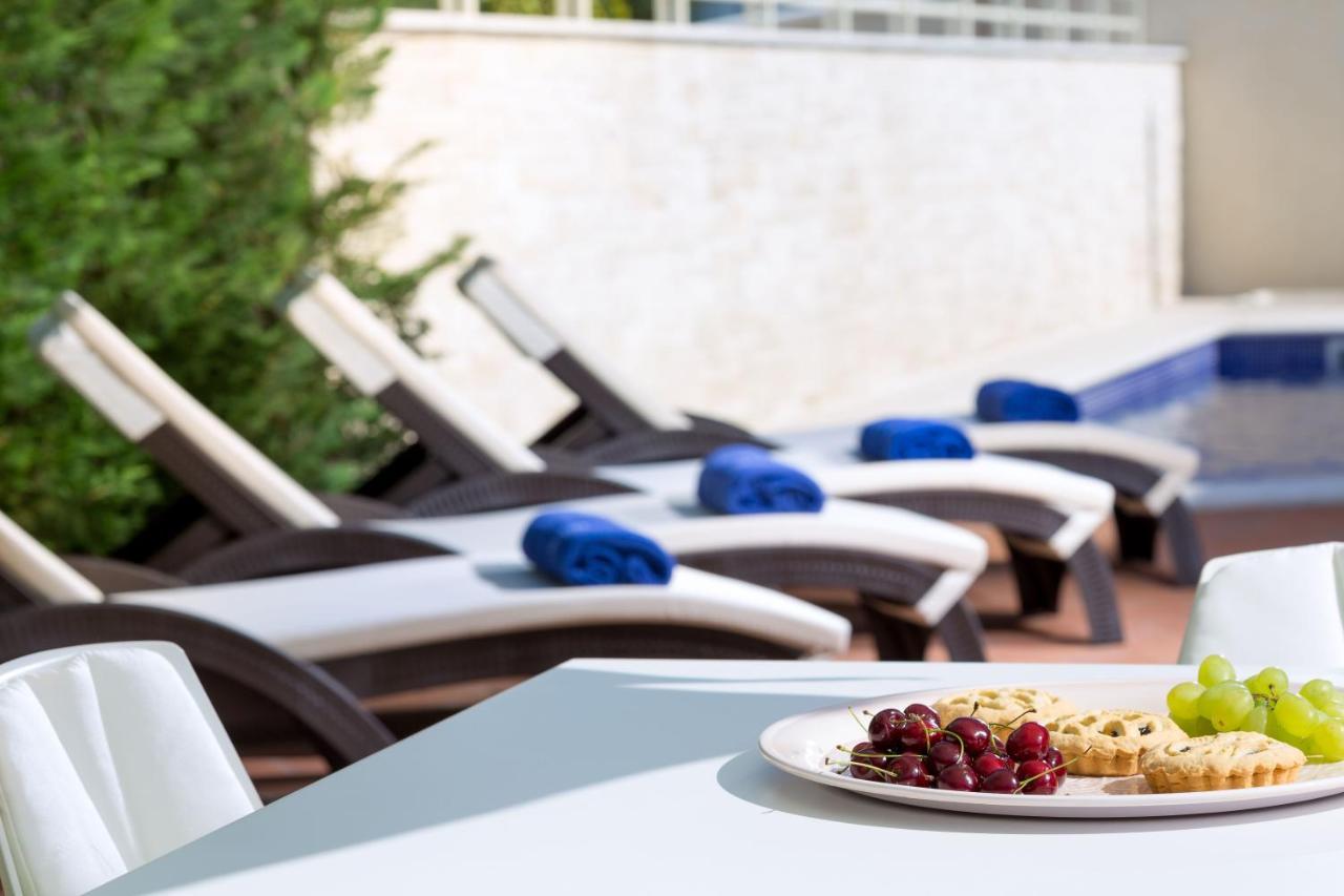 Villa Sylvia By Hmz Villas Tar-Vabriga Eksteriør billede